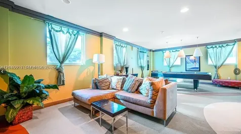 9172 Collins Avenue Surfside FL 33154