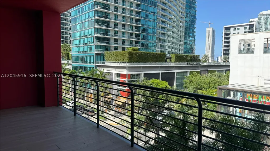 90 NE 32nd Miami FL 33127