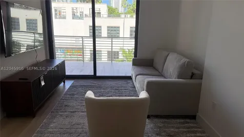 90 NE 32nd Miami FL 33127