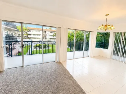 4850 SW 63rd Terrace Davie FL 33314