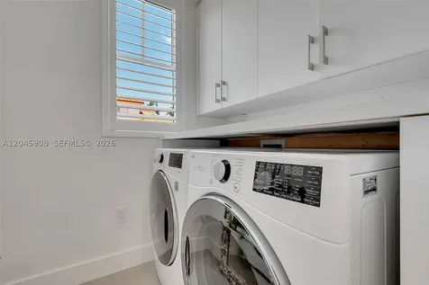 3406 Ponce De Leon Boulevard Coral Gables FL 33134