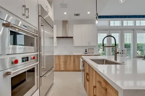 3406 Ponce De Leon Boulevard Coral Gables FL 33134