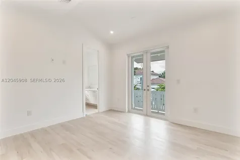 3406 Ponce De Leon Boulevard Coral Gables FL 33134
