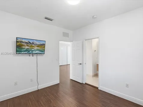 11274 NW 43rd Terrace Doral FL 33178