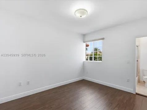 11274 NW 43rd Terrace Doral FL 33178