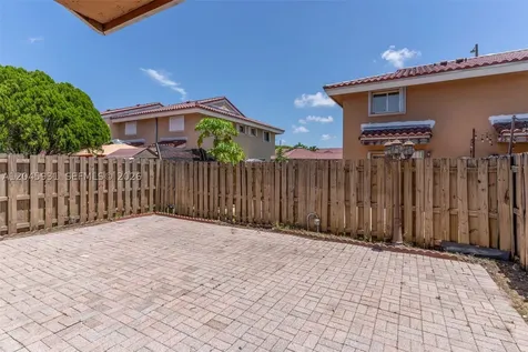 8252 NW 6th Terrace Miami FL 33126