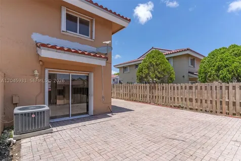 8252 NW 6th Terrace Miami FL 33126