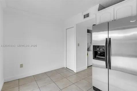 8252 NW 6th Terrace Miami FL 33126