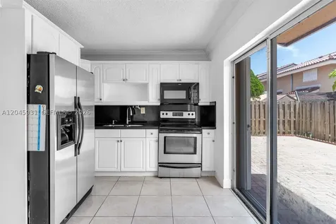 8252 NW 6th Terrace Miami FL 33126
