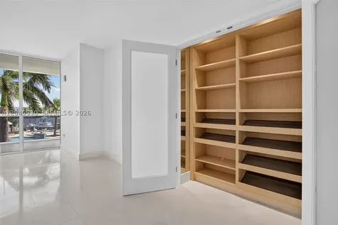 400 Alton Road Miami Beach FL 33139