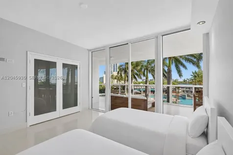 400 Alton Road Miami Beach FL 33139