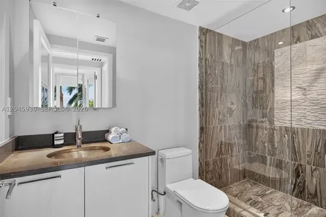400 Alton Road Miami Beach FL 33139