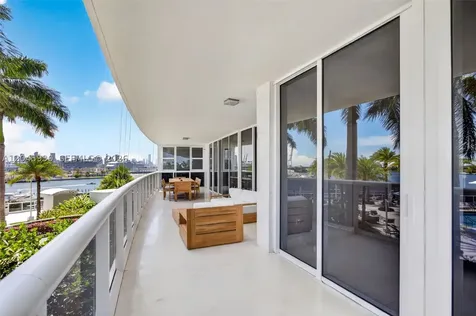 400 Alton Road Miami Beach FL 33139