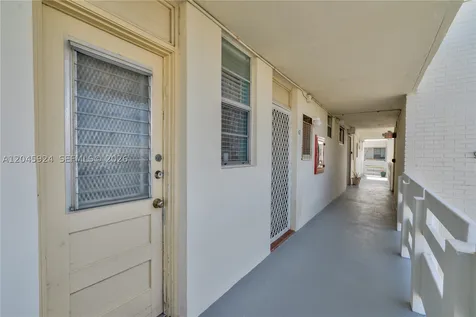 3000 Marcos Drive Aventura FL 33160