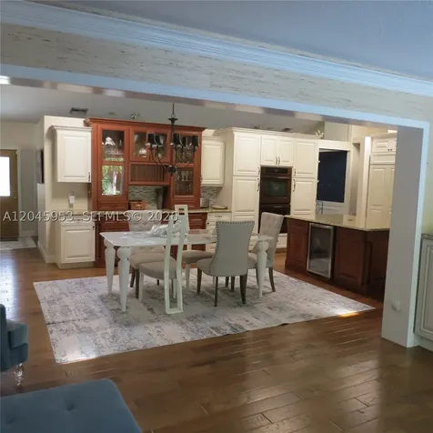 542 N Cypress Drive Tequesta FL 33469