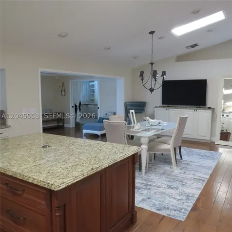 542 N Cypress Drive Tequesta FL 33469