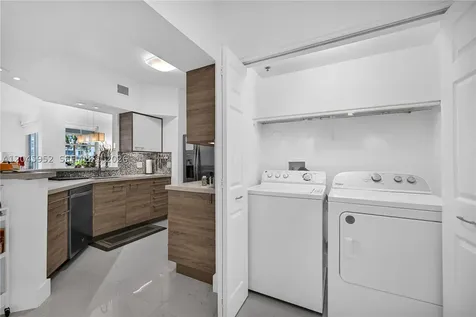 3245 NE 184th Street Aventura FL 33160