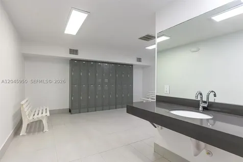 2101 S Ocean Drive Hollywood FL 33019