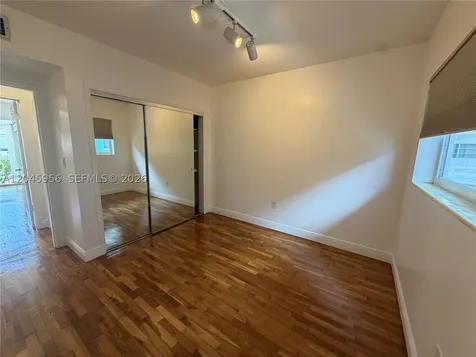 7312 Gary Avenue Miami Beach FL 33141