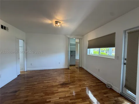 7312 Gary Avenue Miami Beach FL 33141