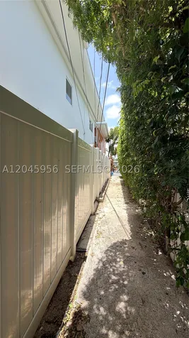 7312 Gary Avenue Miami Beach FL 33141