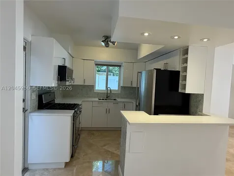 7312 Gary Avenue Miami Beach FL 33141