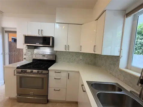 7312 Gary Avenue Miami Beach FL 33141