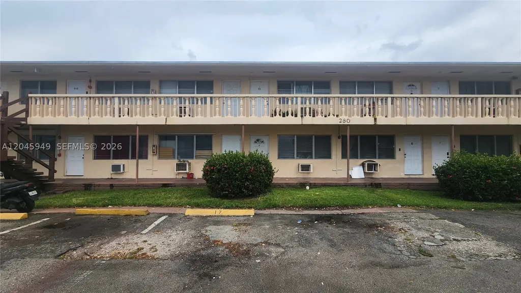 280 SW 11th Avenue Hallandale Beach FL 33009