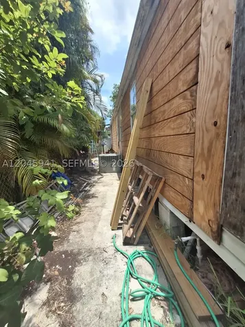 19800 SW 180 Avenue Miami FL 33187