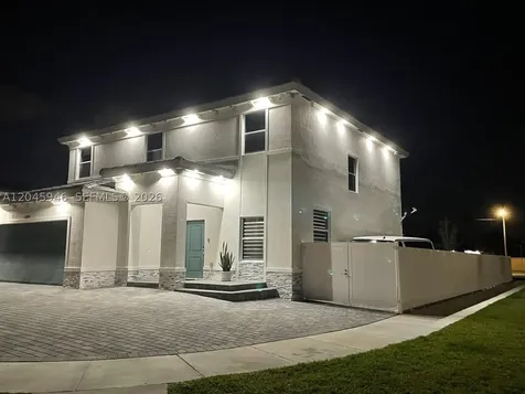 12760 SW 215th Terrace Miami FL 33177