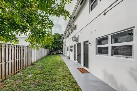 1520 NE 56th Street Fort Lauderdale FL 33334