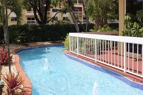 7705 Camino Real Miami FL 33143