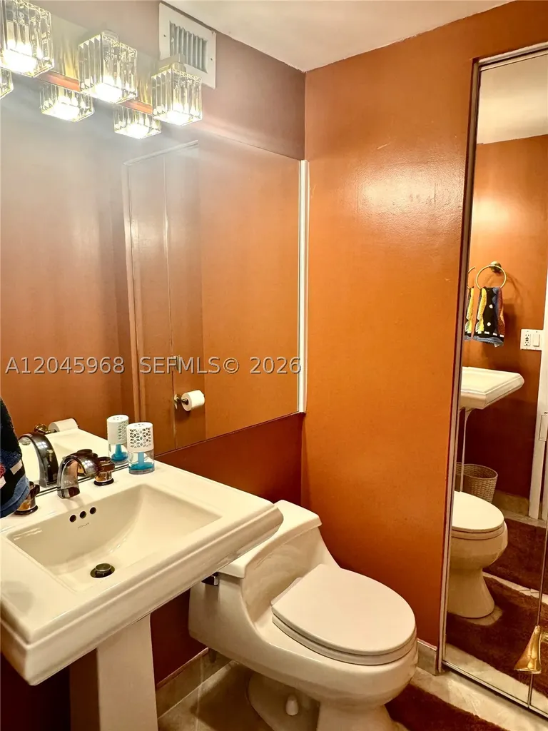 400 N Surf Road Hollywood FL 33019