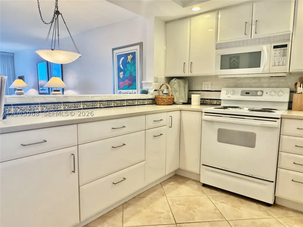 400 N Surf Road Hollywood FL 33019