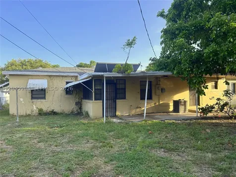 1355 NW 86th Street Miami FL 33147