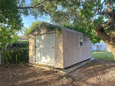 1355 NW 86th Street Miami FL 33147