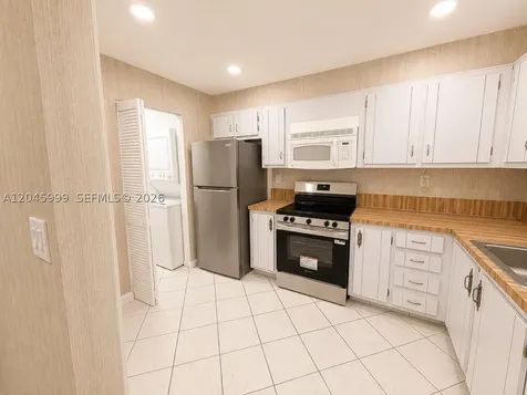 6080 NW 44th Street Lauderhill FL 33319