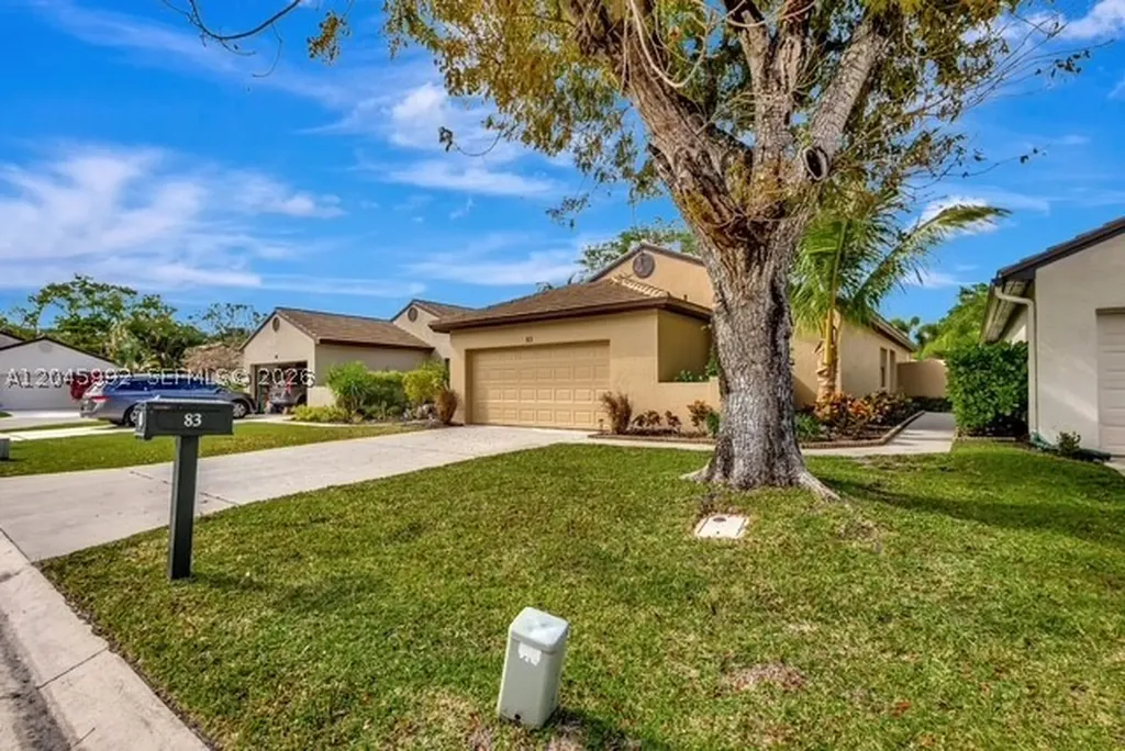 83 N Ironwood Way N Palm Beach Gardens FL 33418