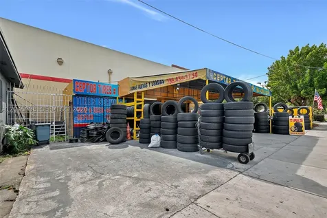 1818 NW 17th Avenue Miami FL 33125