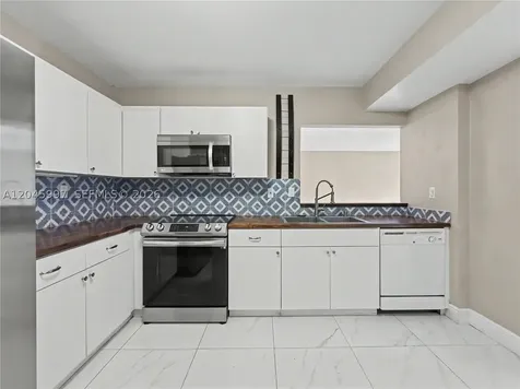 14203 SW 66th Street Miami FL 33183