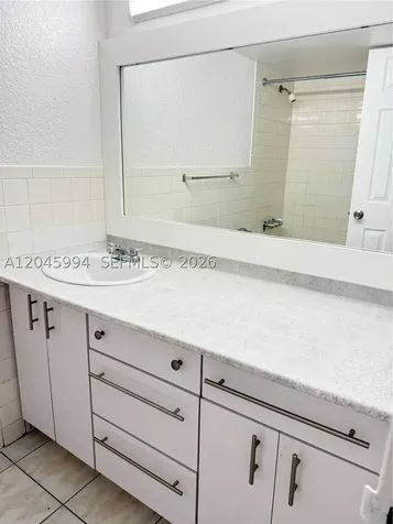 Hallandale Beach FL 33009