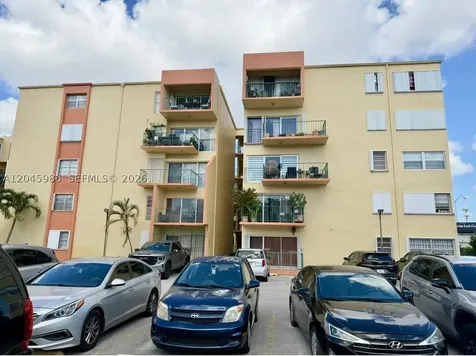 1975 W 44th Place Hialeah FL 33012