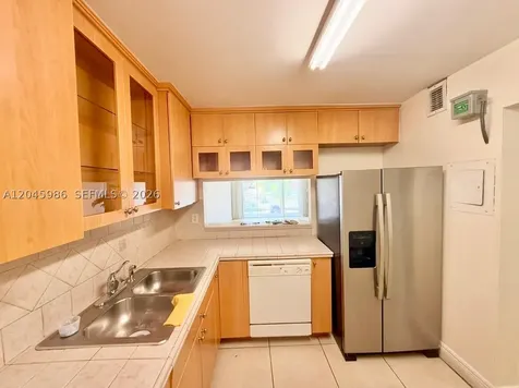 1975 W 44th Place Hialeah FL 33012
