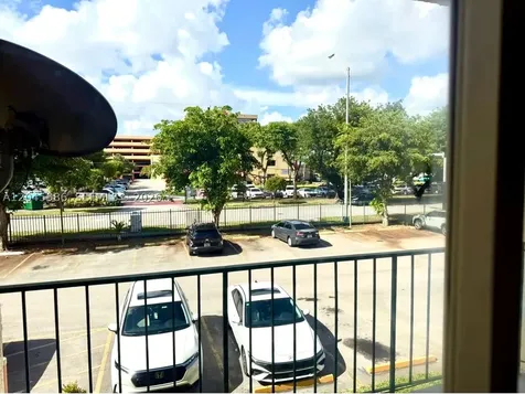 1975 W 44th Place Hialeah FL 33012