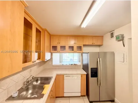1975 W 44th Place Hialeah FL 33012