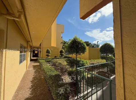 1975 W 44th Place Hialeah FL 33012