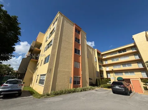 1975 W 44th Place Hialeah FL 33012