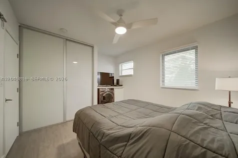 1568 Pennsylvania Miami Beach FL 33139