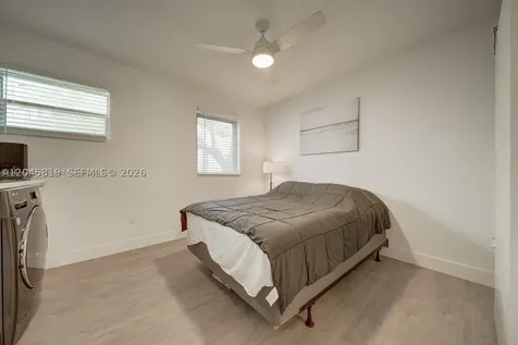 1568 Pennsylvania Miami Beach FL 33139