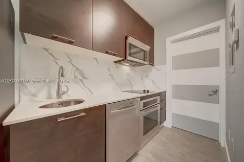 1568 Pennsylvania Miami Beach FL 33139